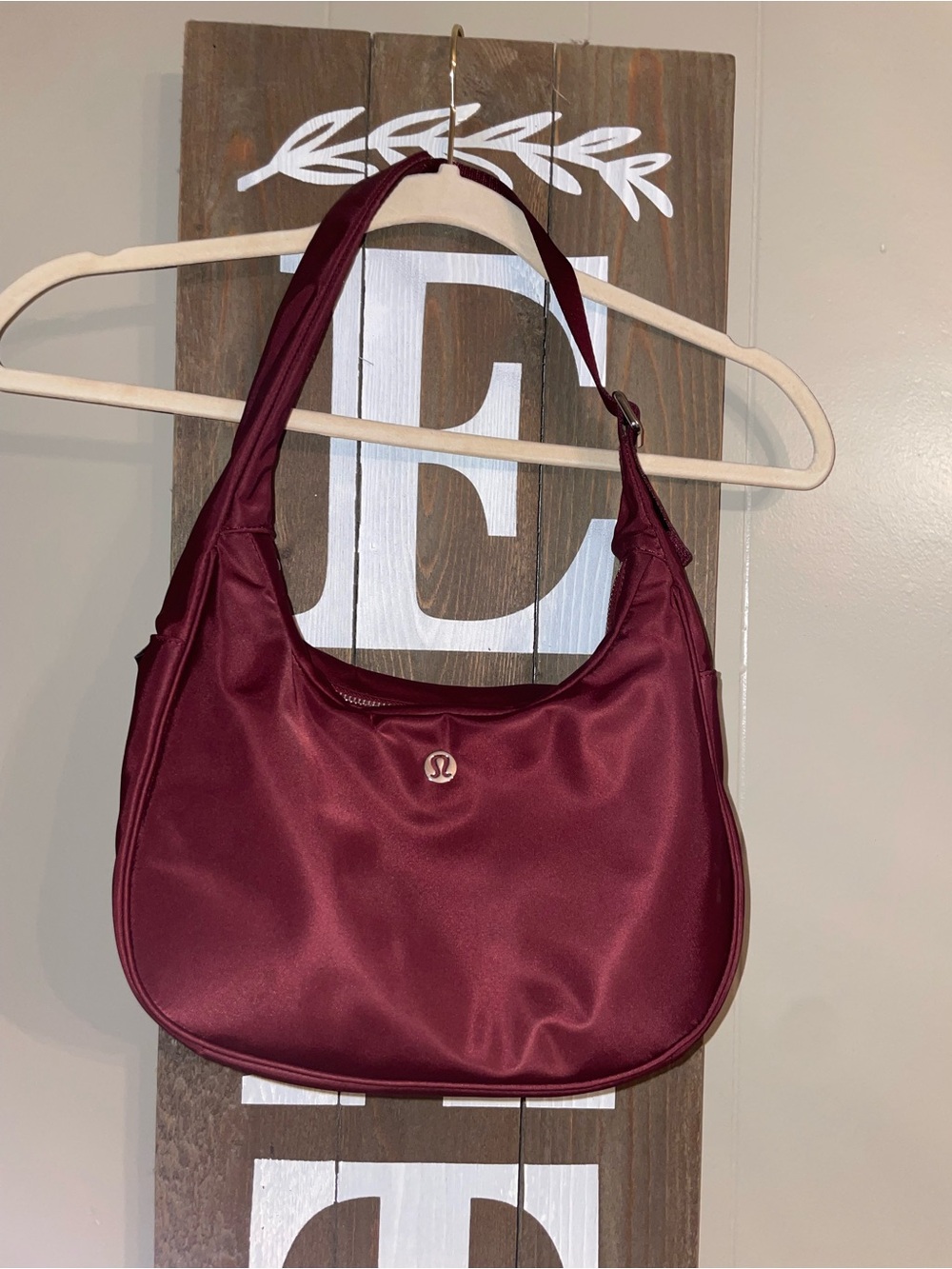 lululemon athletica Burgundy Shoulder Bag 4L - Picture 3 of 5